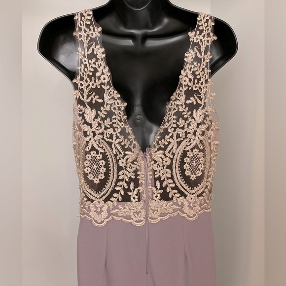 Full length lilac and gold evening gown - Picture 8 of 12